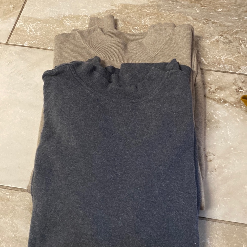 Men mock neck sweaters size large